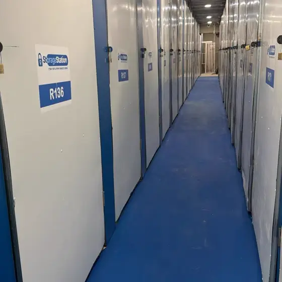 מסדרון יחידות האחסון בסניף ראשון לציון